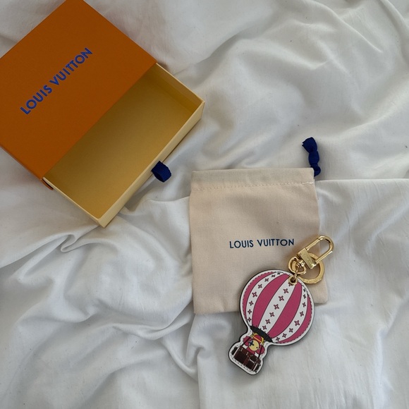 Louis Vuitton Pink and White Hot Air Balloon Keychain - Picture 1 of 2